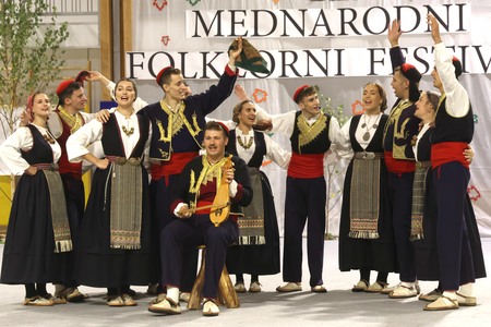 12 MEDNARODNI FOLKLORNI FESTIVAL 40 FOTO LJUBO VUKELIČ
